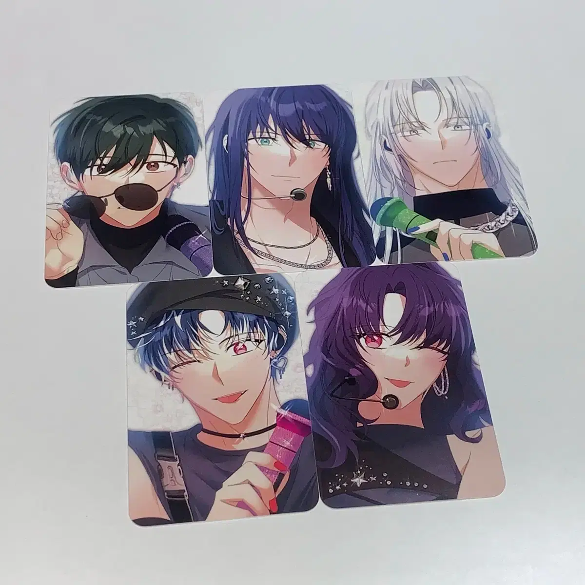 アイナナ・ユキモモ/Rivaleの非公式グッズの販売